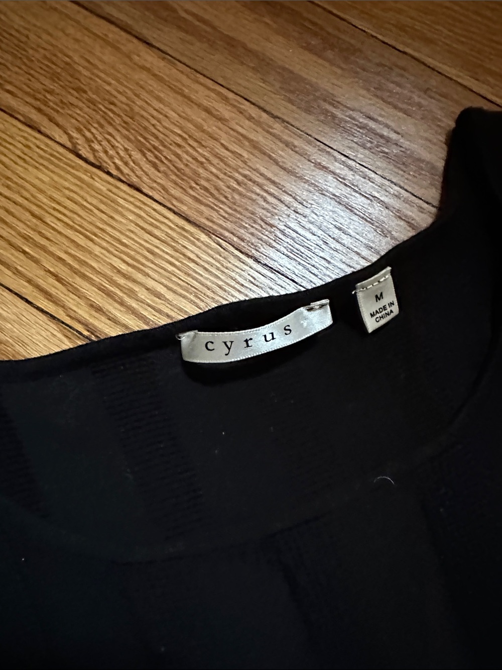 Cyrus Black Ribbed Cropped Knit Shell - Picture 2 of 2